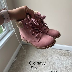 Old navy girls boots used just once
